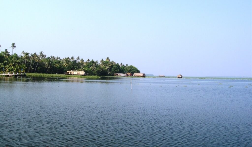 Discover The Backwaters of Kerala